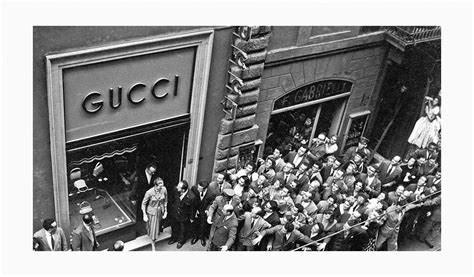 tesina gucci ieri e oggi|La storia di GUCCI .